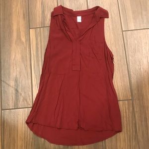 Maroon collared tank top